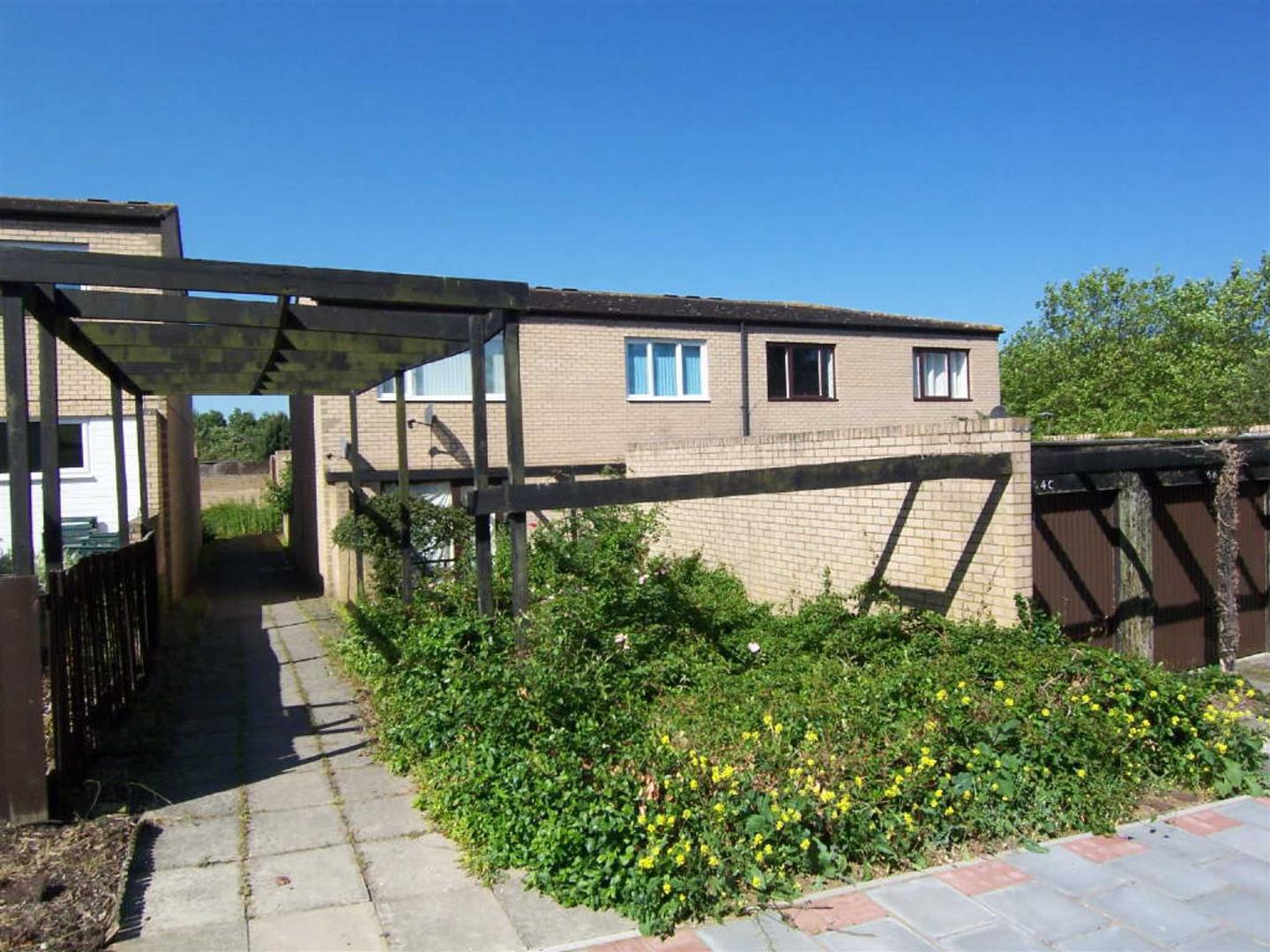 1 bed property in Downs Barn Boulevard, Milton Keynes
